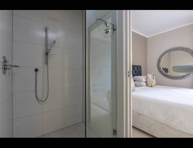 3 BEDROOM APARTMENT TO LET IN CAMPS BAY